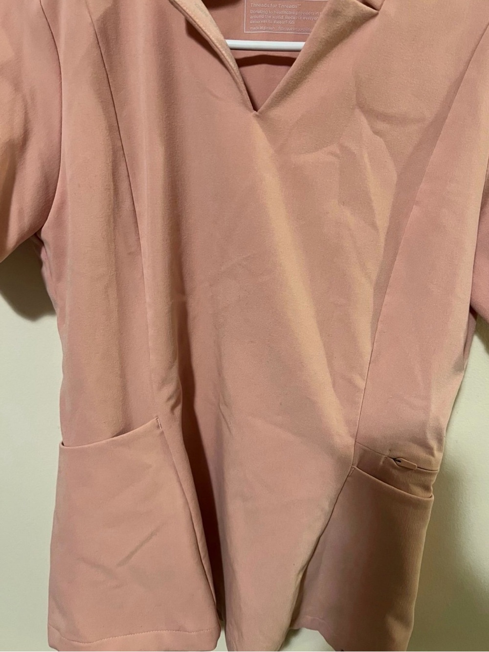FIGS Inala Slim Scrub Top Pink Sands XS - Picture 2 of 4
